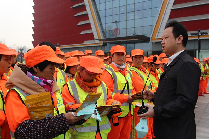 陕西EVO厅集团发展“关爱环卫工人●暖心送口罩”公益活动