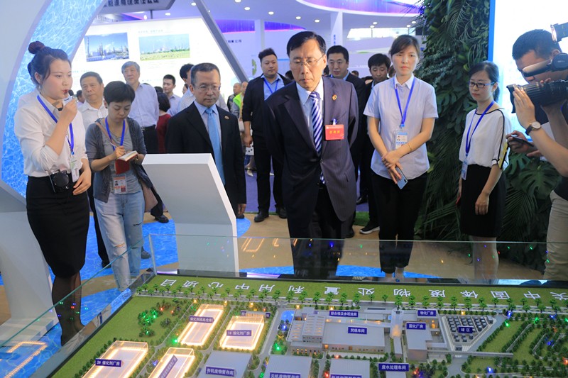 陕西EVO厅集团携“绿水青山”亮相丝博会｜副省长魏增军参观