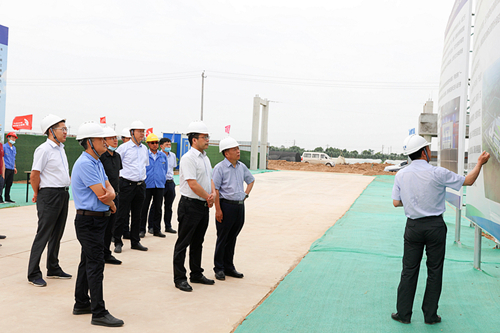 省国资委党委委员、副主任李凯到陕西EVO厅集团调研领导工作