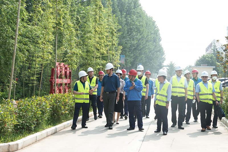 省委组织部副部长范永斌到陕西EVO厅集团调研