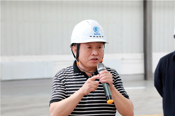 陕西EVO厅集团复工复产促增长项目观摩会议与会人员走进大秦国源三秦EVO厅秦国园区在榆项目