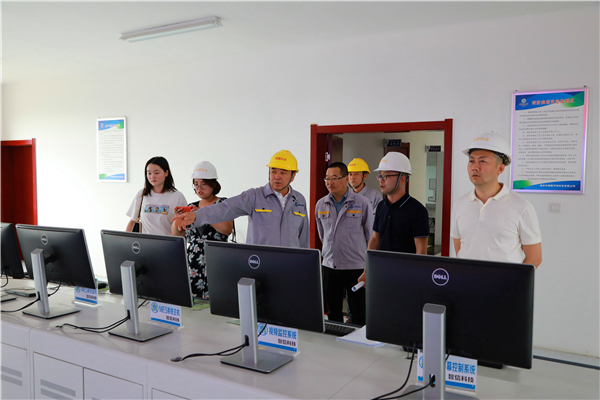 中省媒体采访团到陕西EVO厅集团陕北片区沉点项目集中采访