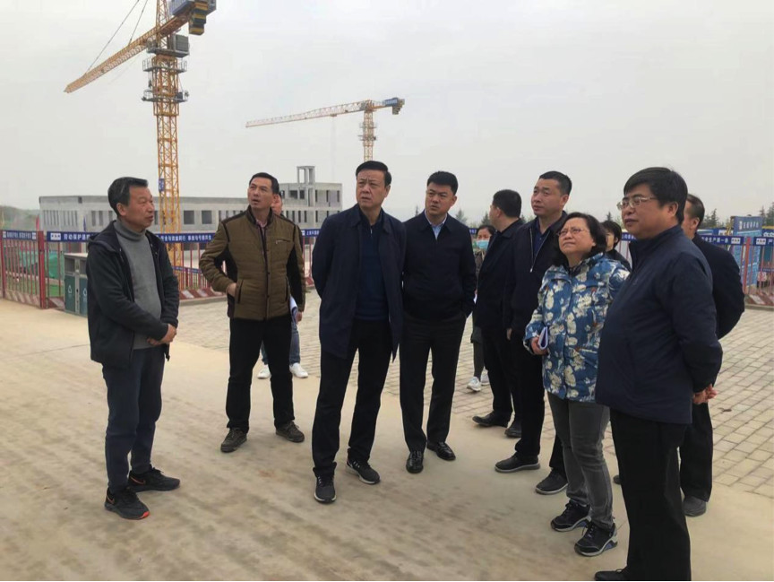 西安市人大常委会民宗侨表委主任张钢胜到水环境公司白鹿原水生态中心查抄领导工作