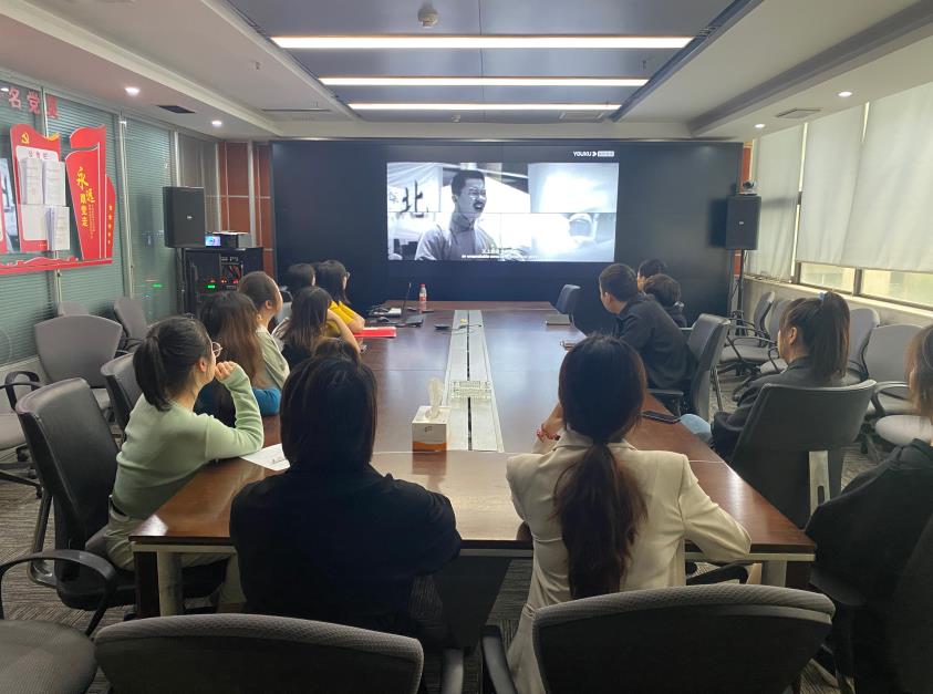 水环境公司团支部发展“请党安心，强国有我”主题团日活动